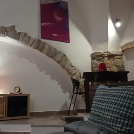 Roserosse Apartment